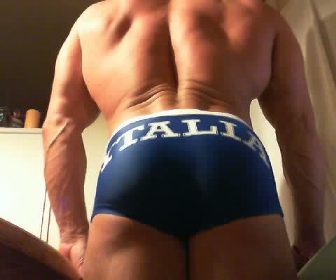 Body_Play75